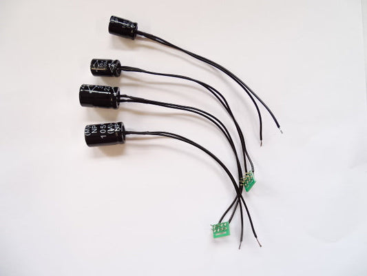 DC (analog) stay-alive capacitors