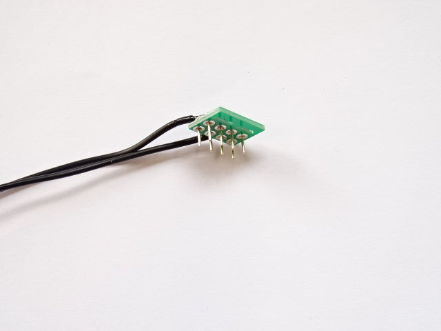 DC (analog) stay-alive capacitors